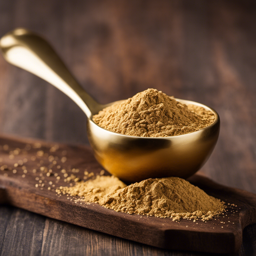 An image showcasing a teaspoon filled with 2000mg of Maca powder, clearly revealing the precise measurement