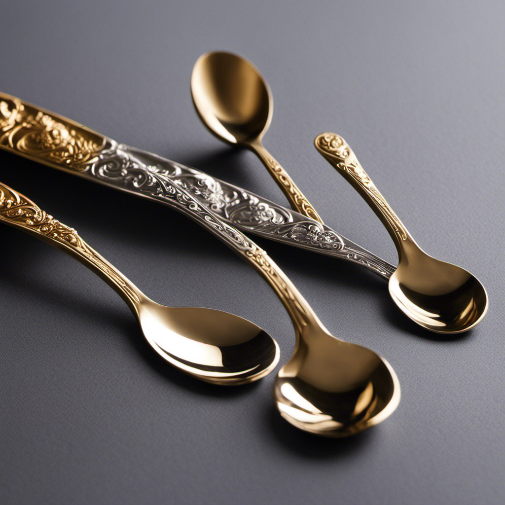An image that showcases three delicate teaspoons, each holding precisely 1 gram of a fine substance