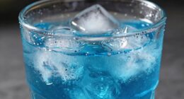enhances cold beverage presentation